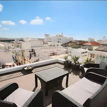 Isa Skyhouse Algarve פורטימאו